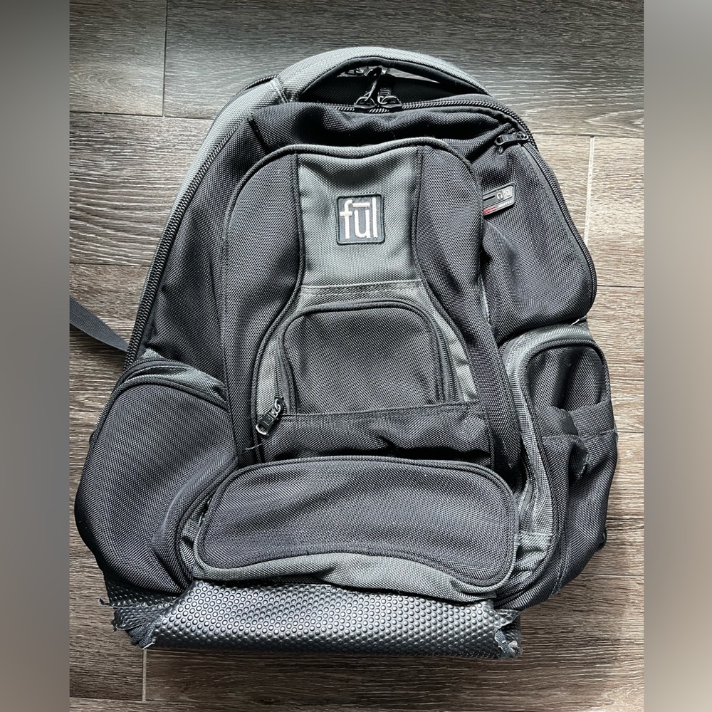 Ful Big Easy Backpack - Black & Grey